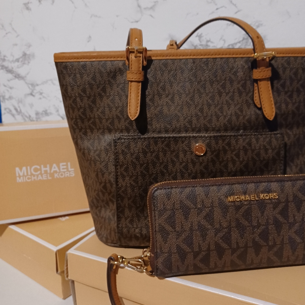 MK logo tote purse and matching wallet